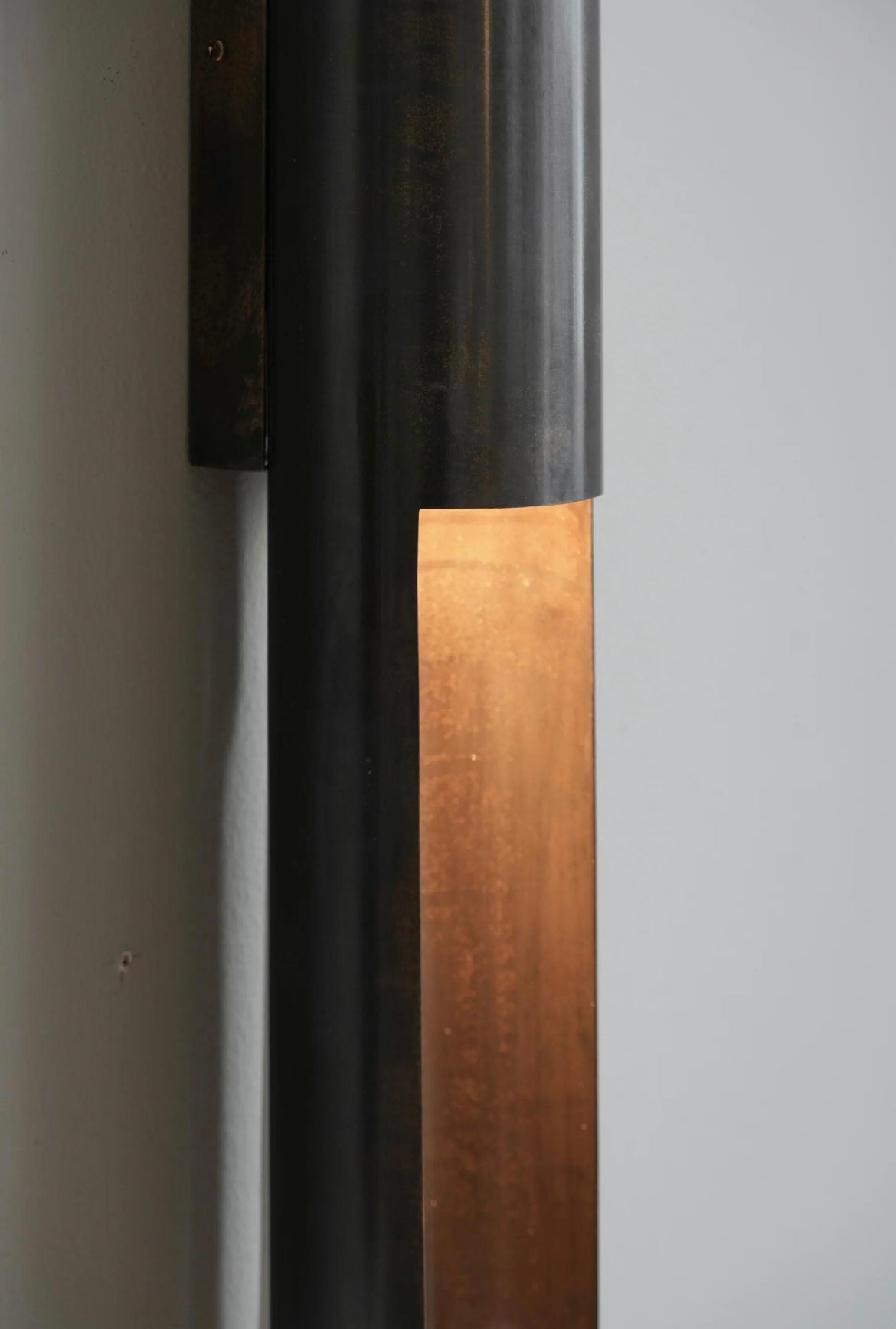 TLA- Handmade Baron Wall Light