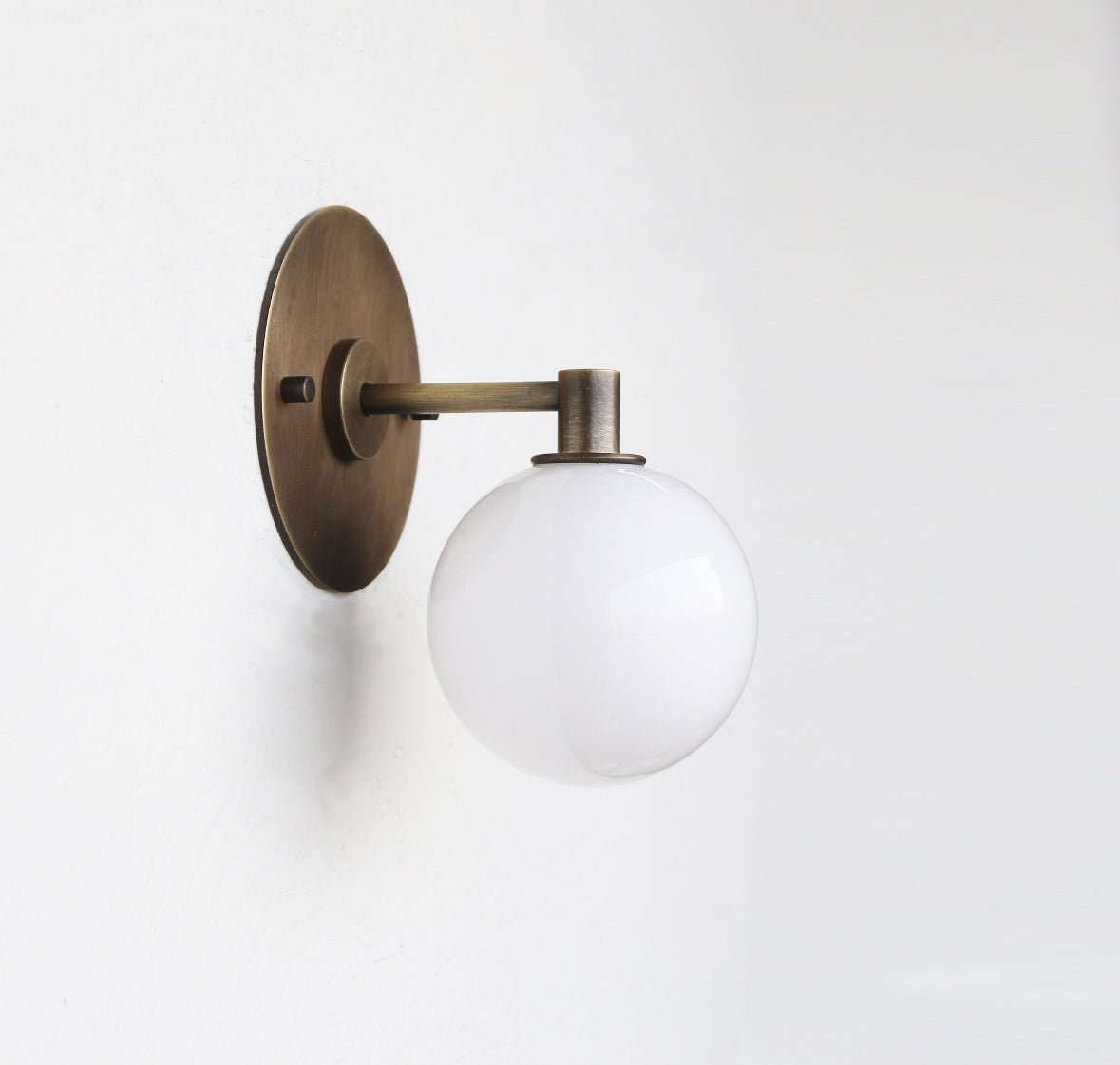 Pendis Brass Wall Light - The Lighting Agency