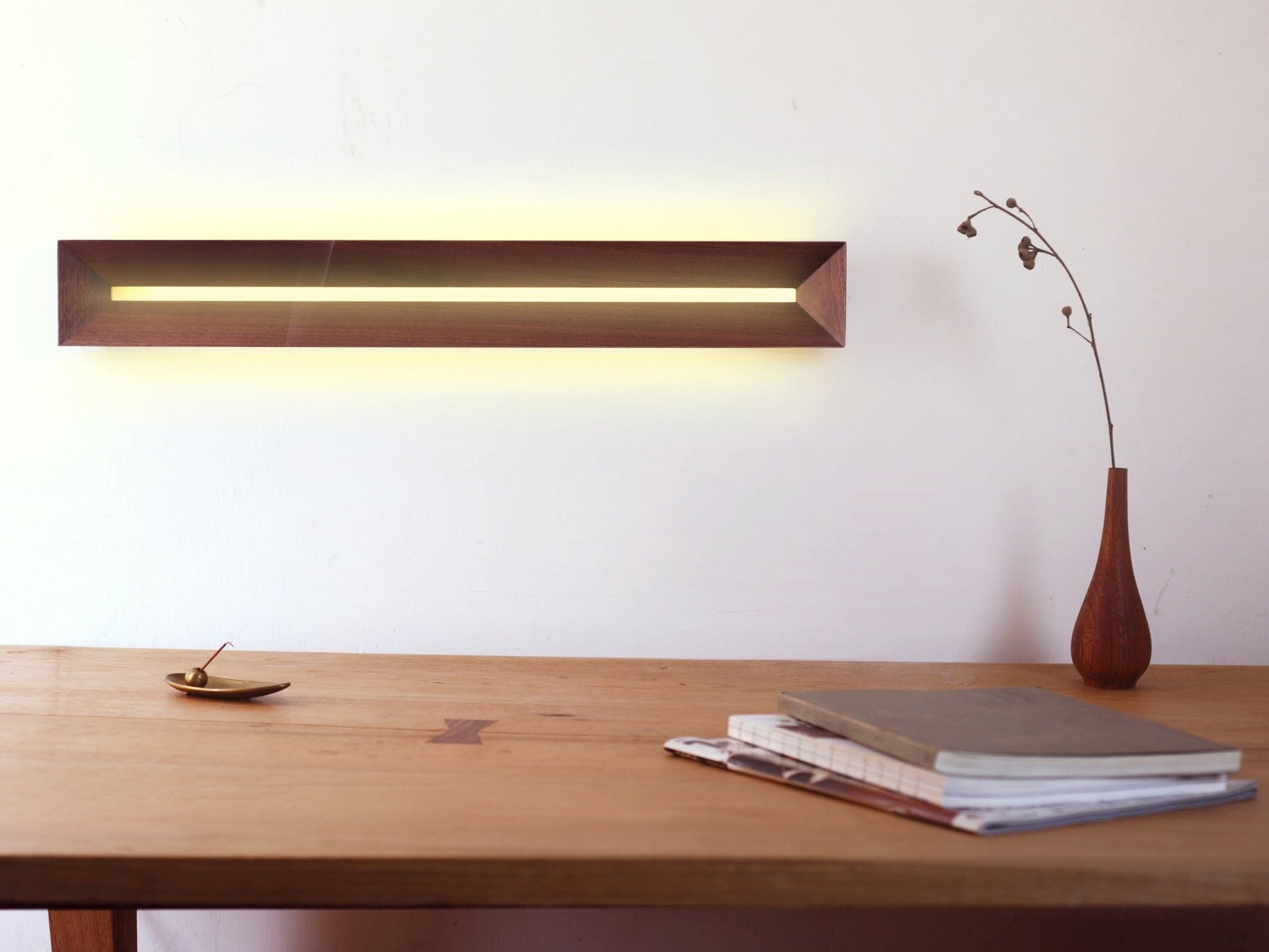 Wallnut Linear Wall Light - The Lighting Agency