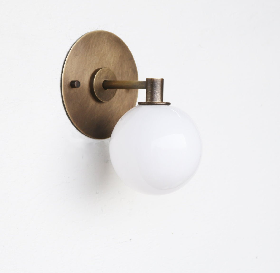 Pendis Brass Wall Light - The Lighting Agency